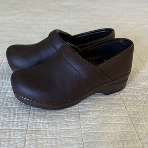 Dansko Professional Brown Leather Clogs Nursing Comfort Shoes EU 36